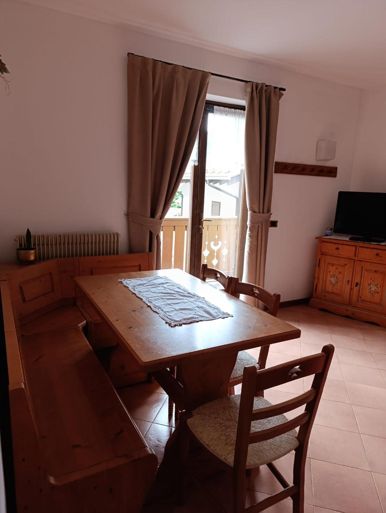 Garni Bonsai Bed & Breakfast Пинцоло Екстериор снимка